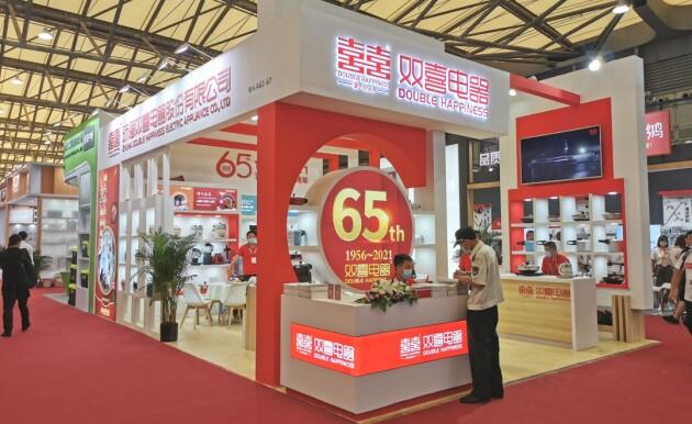 匯聚高端精品百貨,真正完整全面展示了百貨業(yè)新產(chǎn)品新模式新技術(shù)和新